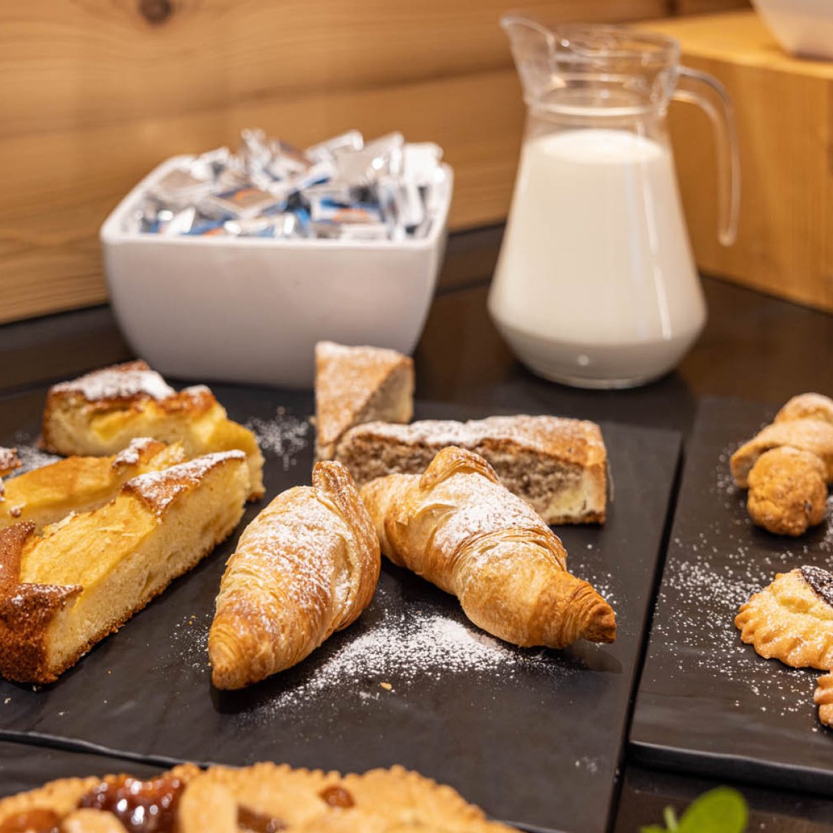 colazione hotel chalet alaska san giovanni di fassa