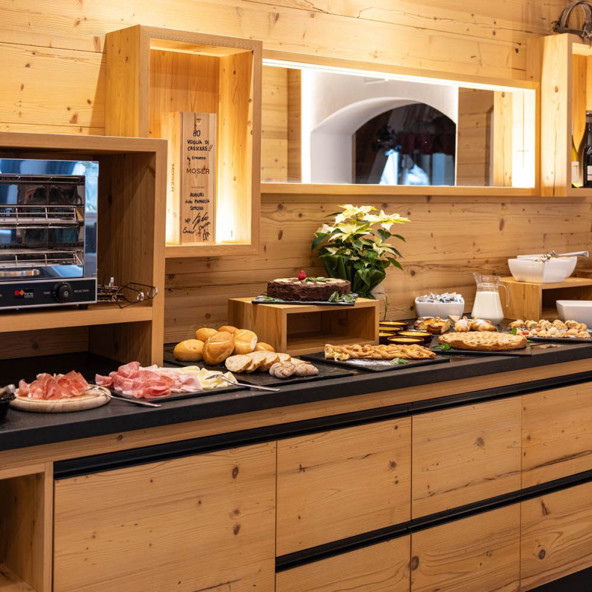 colazione hotel chalet alaska san giovanni di fassa