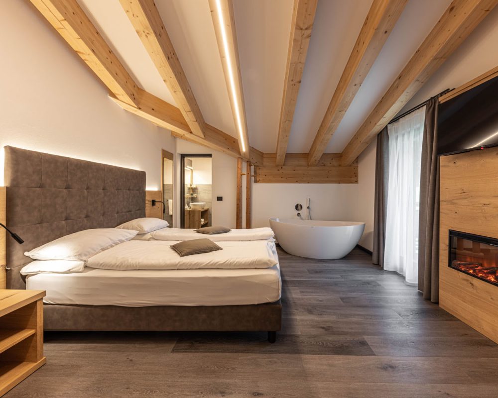 CAMERE HOTEL LA PERLA - DOLOMITES WEB2