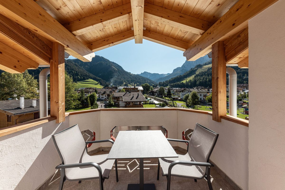 CAMERE HOTEL LA PERLA - DOLOMITES WEB23