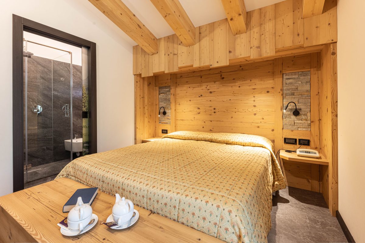 CAMERE HOTEL LA PERLA - DOLOMITES WEB59