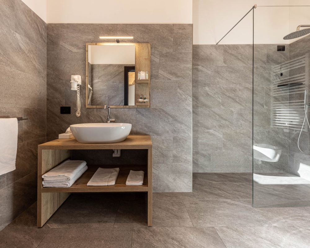 CAMERE HOTEL LA PERLA - DOLOMITES WEB6