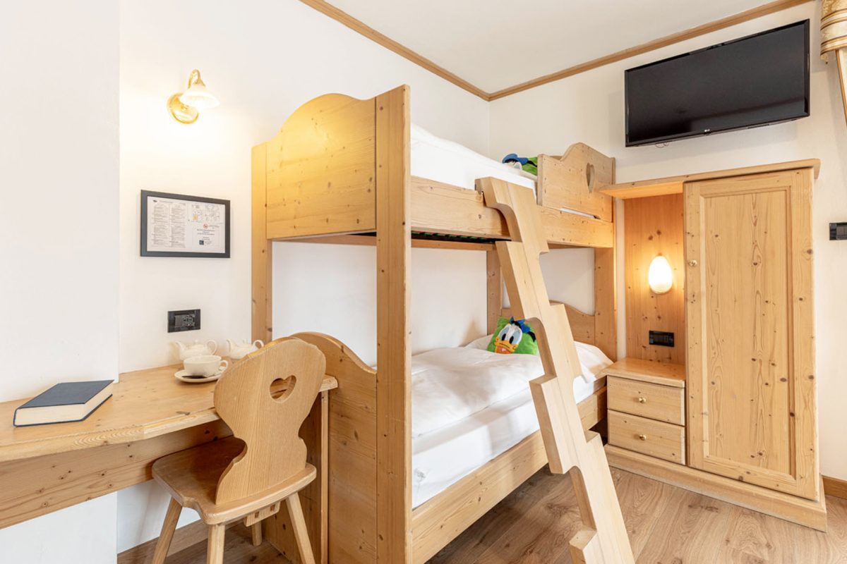 CAMERE-HOTEL-LA-PERLA---DOLOMITES-WEB77