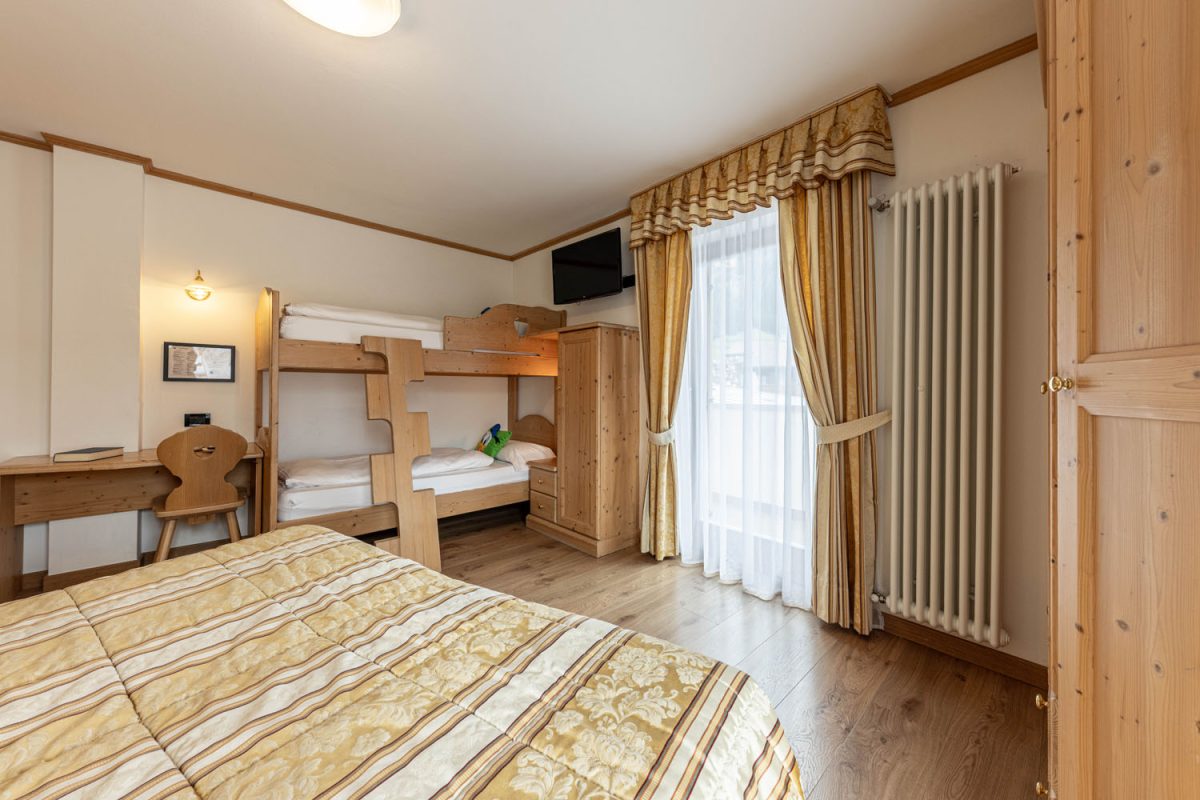 CAMERE HOTEL LA PERLA - DOLOMITES WEB80