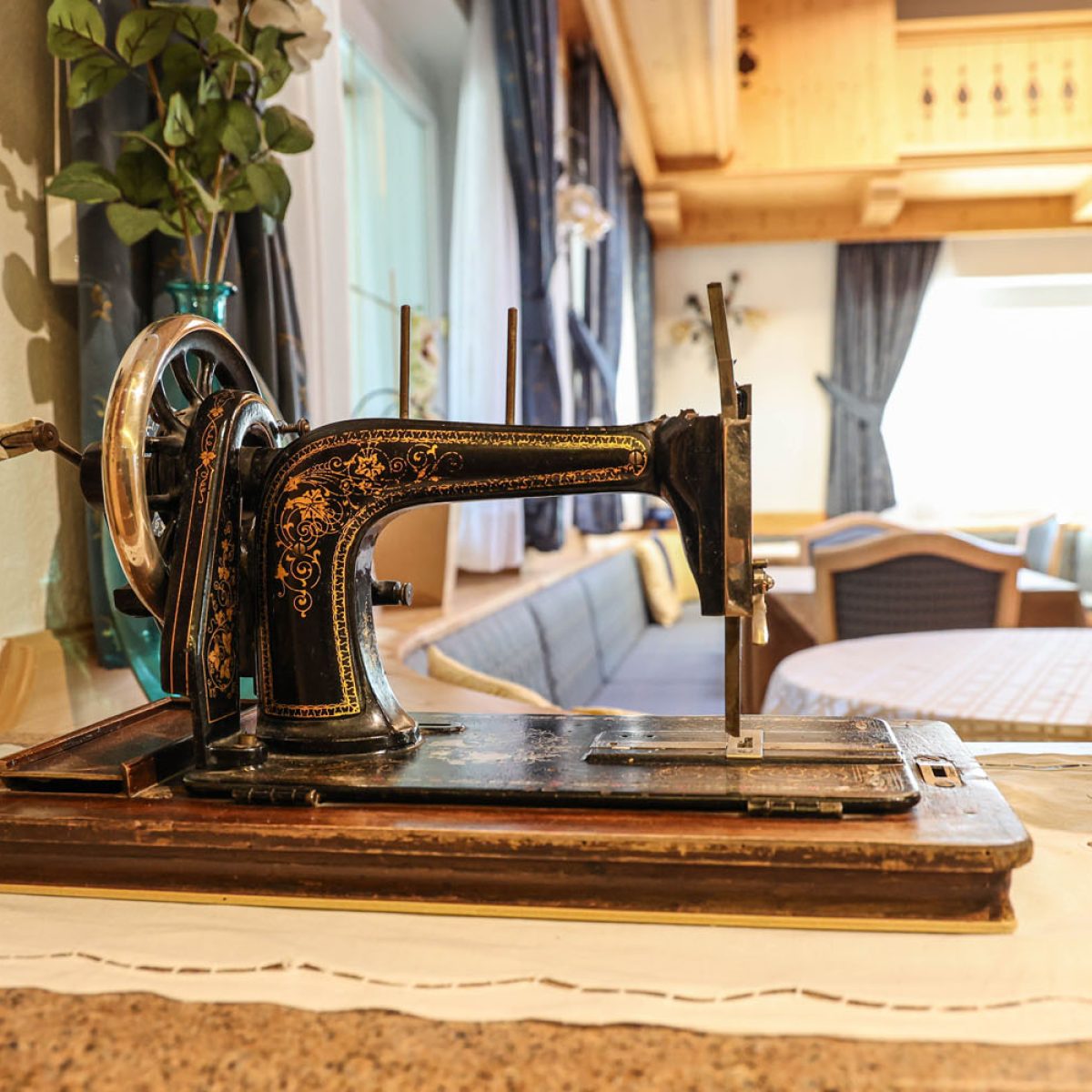 albergo stile alpino val di fassa